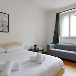 Pasolini E La Dei Ragazzi Di Apartment Triest