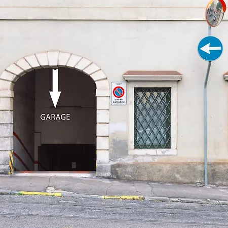 La Casa Di Pasolini, In Centro Con Posto Auto Daire